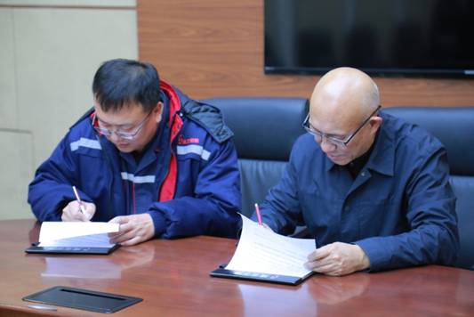 4152186786ff8e14381869213462dd17