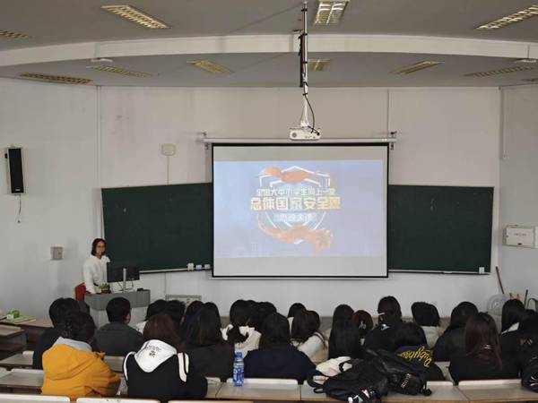 7d75a99fc4b13e06975940811fab2341